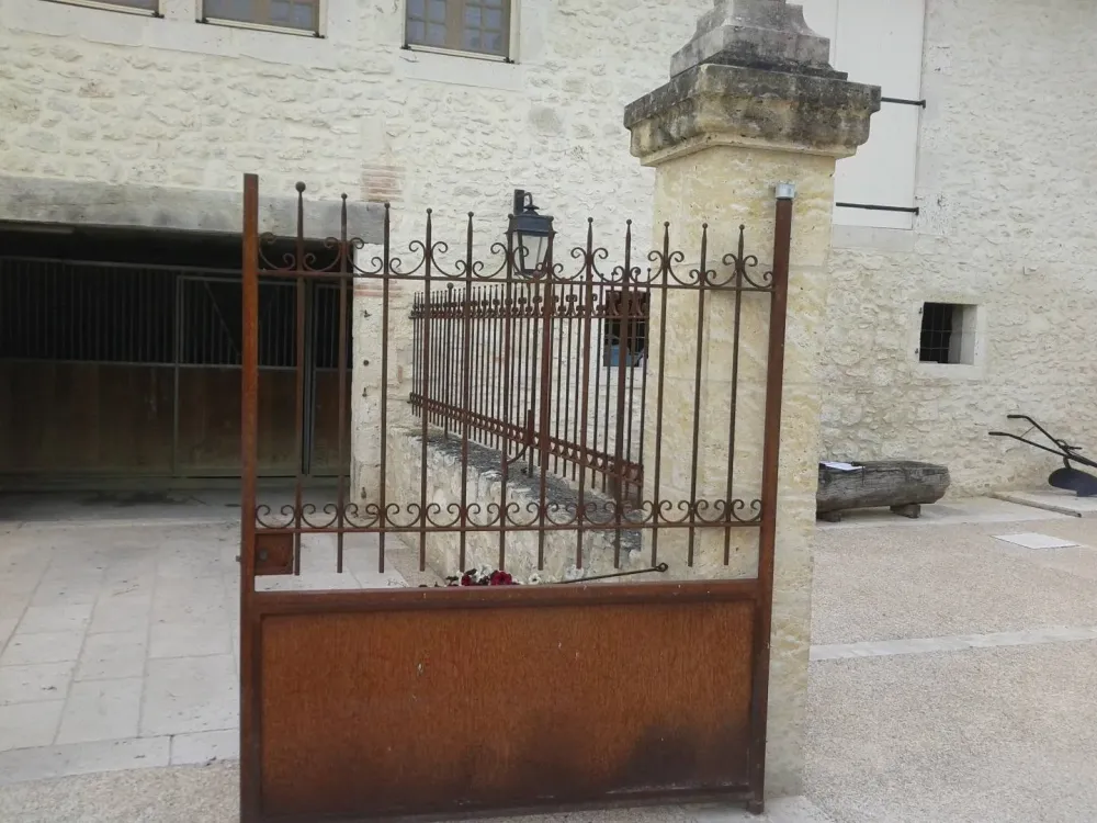 portail ancien